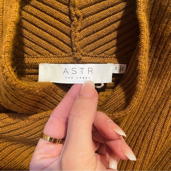 ASTR The Label Rayn Ribbed Knit Crossover Sweater - Picture 5 of 11